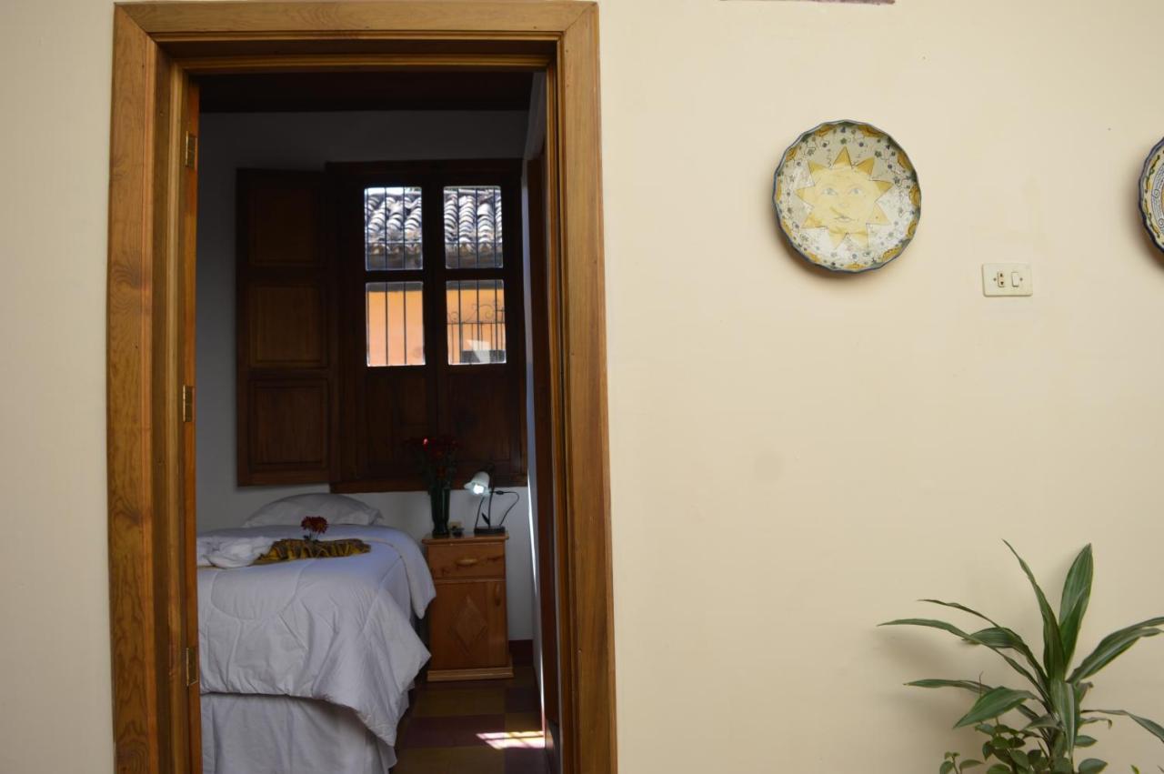 Hotel Y Galeria Uxlabil Antigua Εξωτερικό φωτογραφία